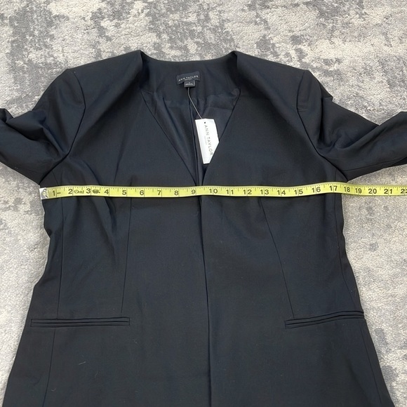 NWT Ann Taylor Factory The Cutaway Blazer Open Front Contemporary Black Sz 4 - Picture 5 of 9